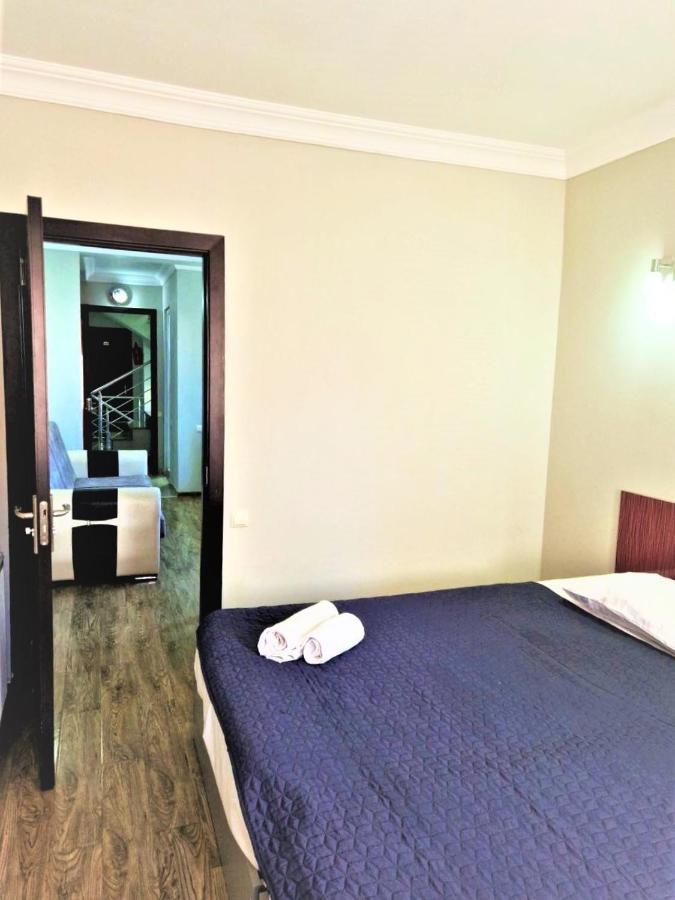 Panorama Hotel Batumi Esterno foto