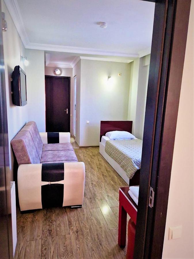 Panorama Hotel Batumi Esterno foto